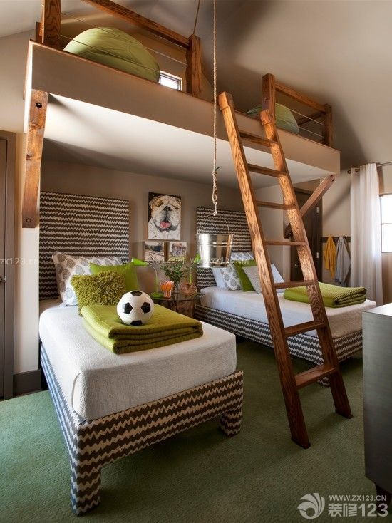 小卧室现代简约床装修设计效果图片