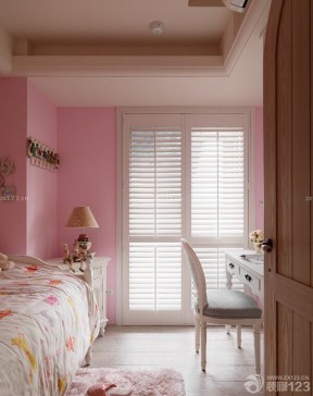 温馨粉色女生卧室房间装修效果图片