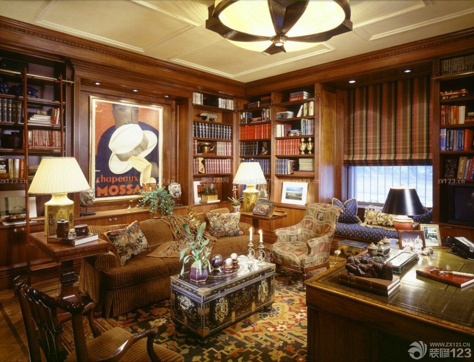 古典风格客厅连书房装修图