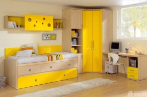 儿童房卧室 黄色门装修效果图片