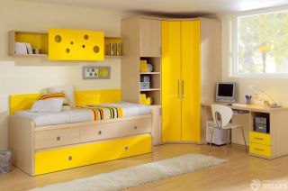 儿童房卧室衣柜黄色门装修效果图片