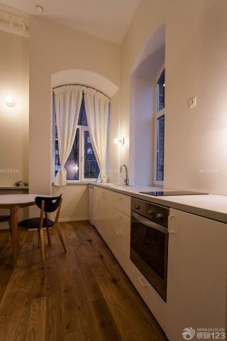 小户型厨房纯色窗帘装修效果图片