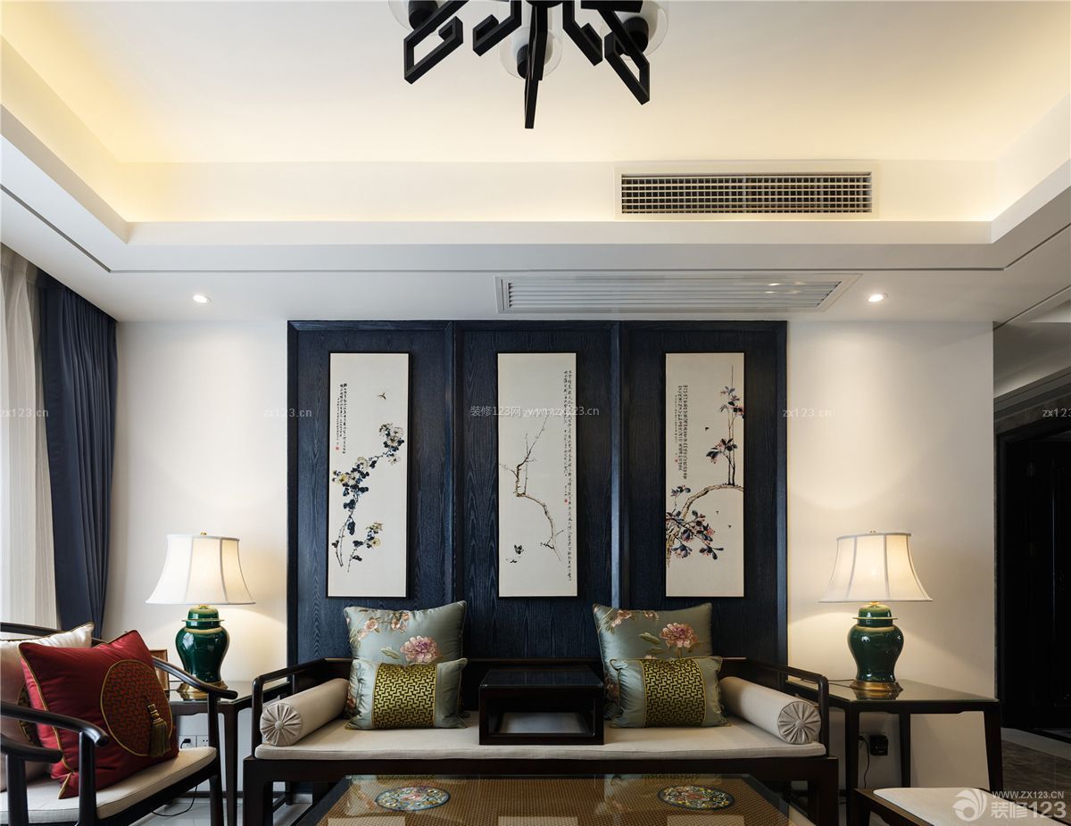新中式风格客厅沙发背景墙样板间图片