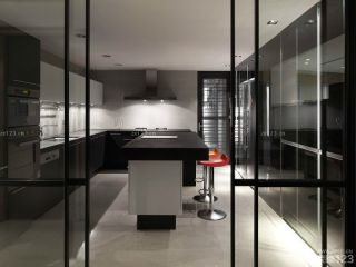 现代厨房两面玻璃隔断图
