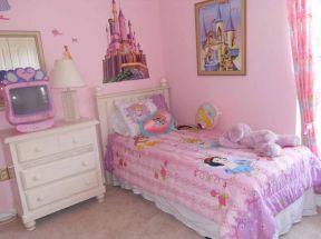 温馨粉色女生卧室 儿童房设计