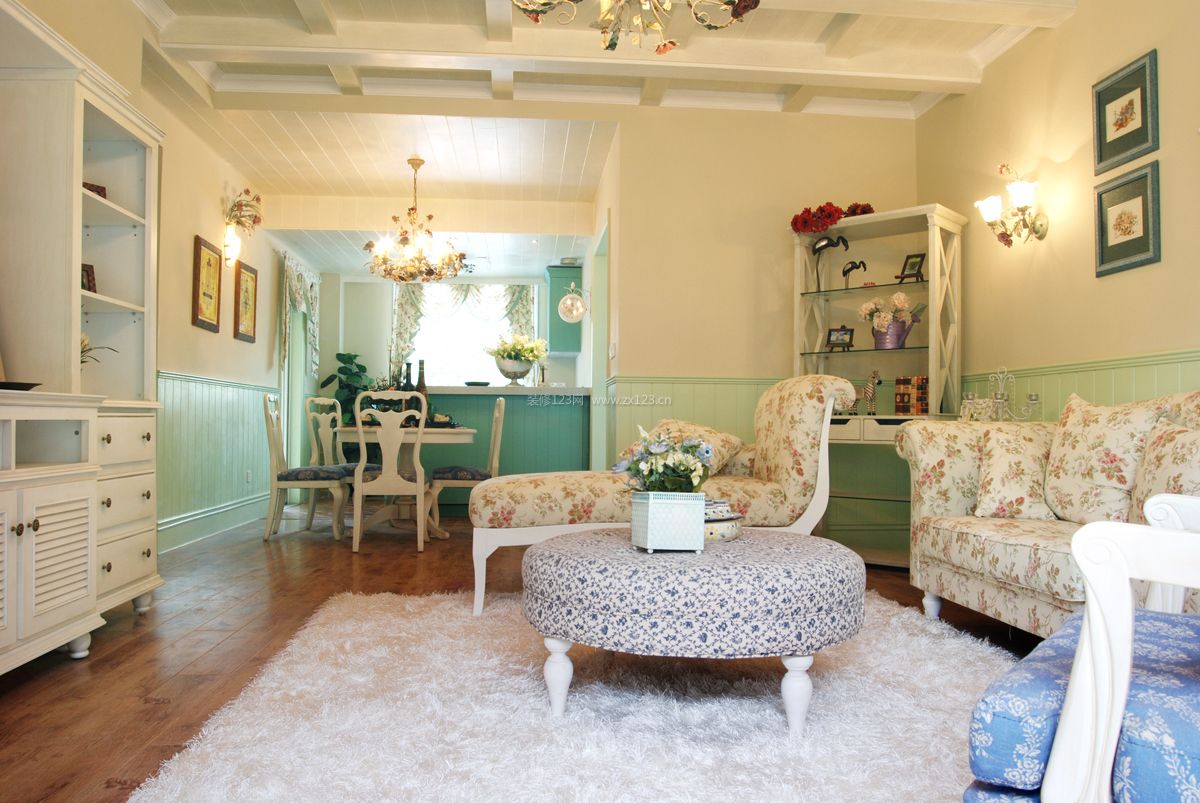 欧式风格客厅沙发效果图片