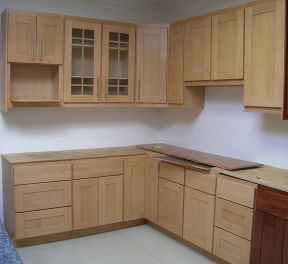 厨房简欧风格 原木橱柜装修效果图片