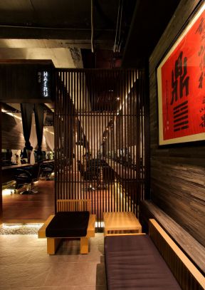 美發(fā)店門(mén)面裝修圖 室內(nèi)隔斷
