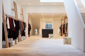 服裝店內(nèi)裝修效果圖 簡(jiǎn)約風(fēng)格