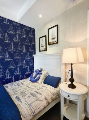 小卧室温馨布置 简约地中海风格