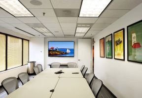 大型会议室室内集成吊顶灯装修效果图片