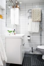 北欧小户型卫生间白色瓷砖贴图装修图片