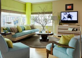 现代风格客厅颜色 绿色窗帘装修效果图片