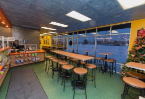 小型餐館裝修效果圖 落地窗裝修效果圖片