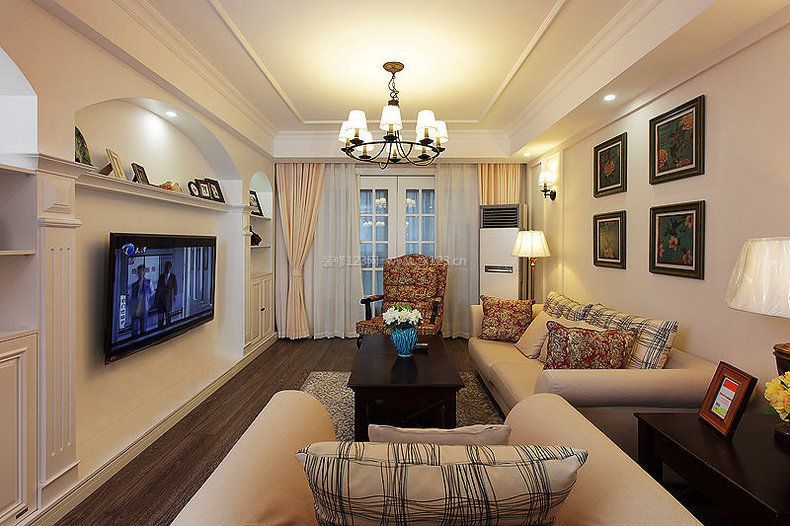 现代风格客厅装修效果图 客厅沙发摆放装修效果图片
