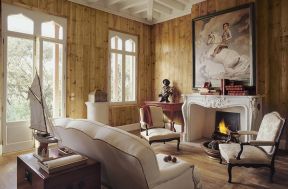 休闲木屋别墅客厅木质背景墙装修效果图片