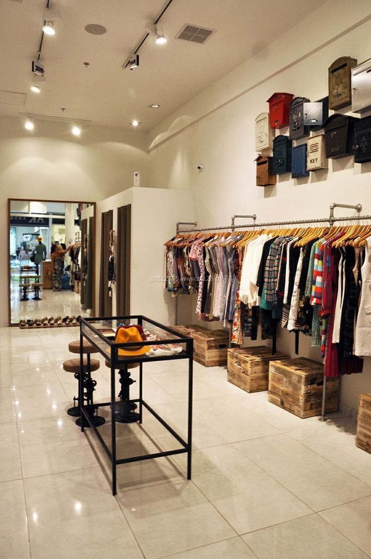女裝店面設(shè)計(jì)服裝貨架效果圖