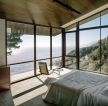 山地别墅带飘窗卧室木质吊顶设计