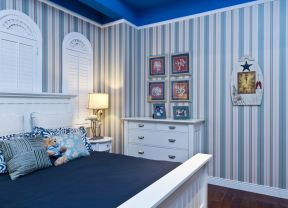 家居设计效果图片卧室条纹壁纸装修