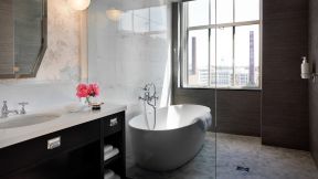 黑白风格简约卫浴展厅浴缸装修效果图