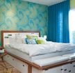 小户型卧室床头背景墙壁纸装修装饰效果图片