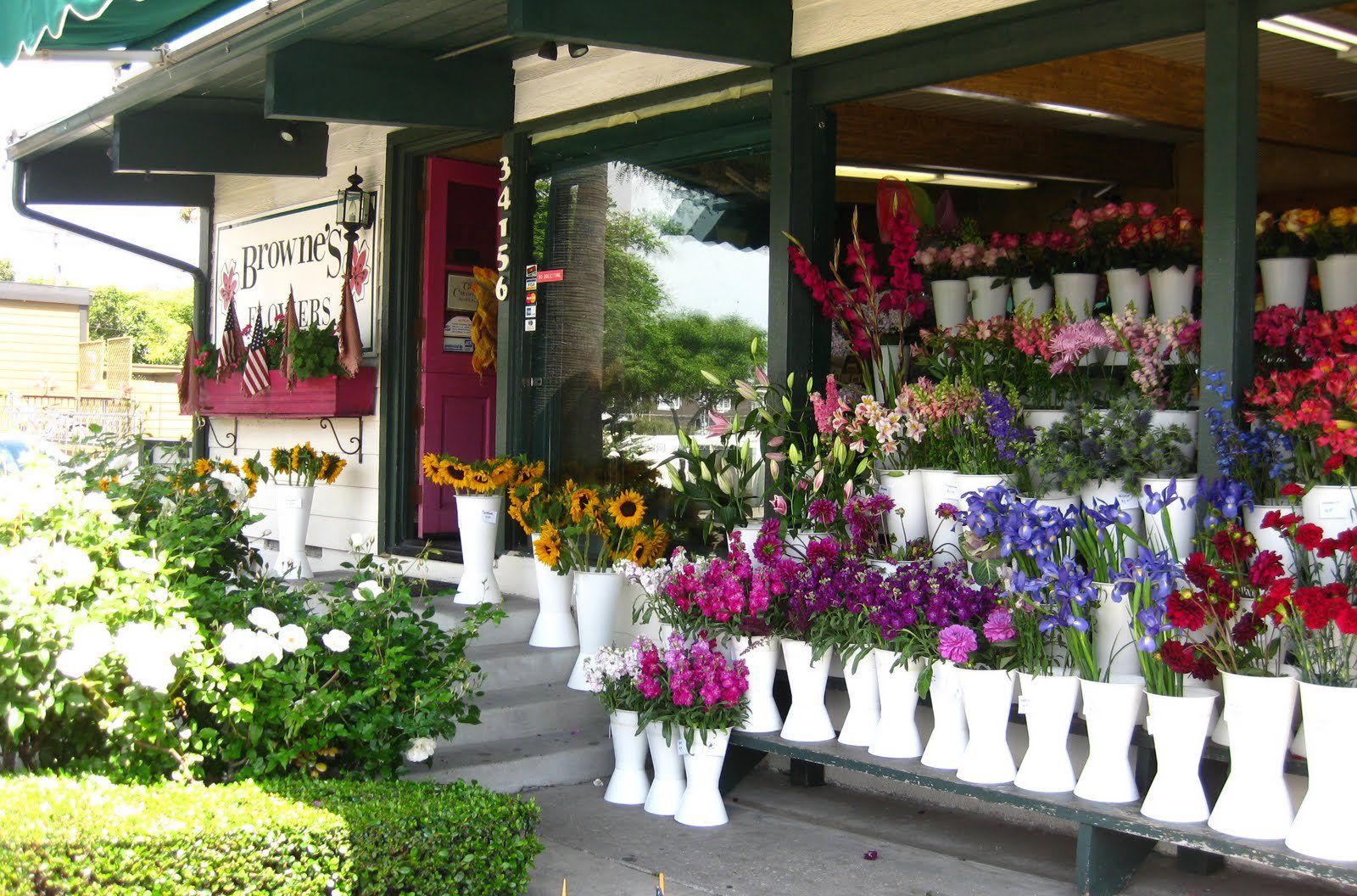 高檔鮮花店門面裝修效果圖