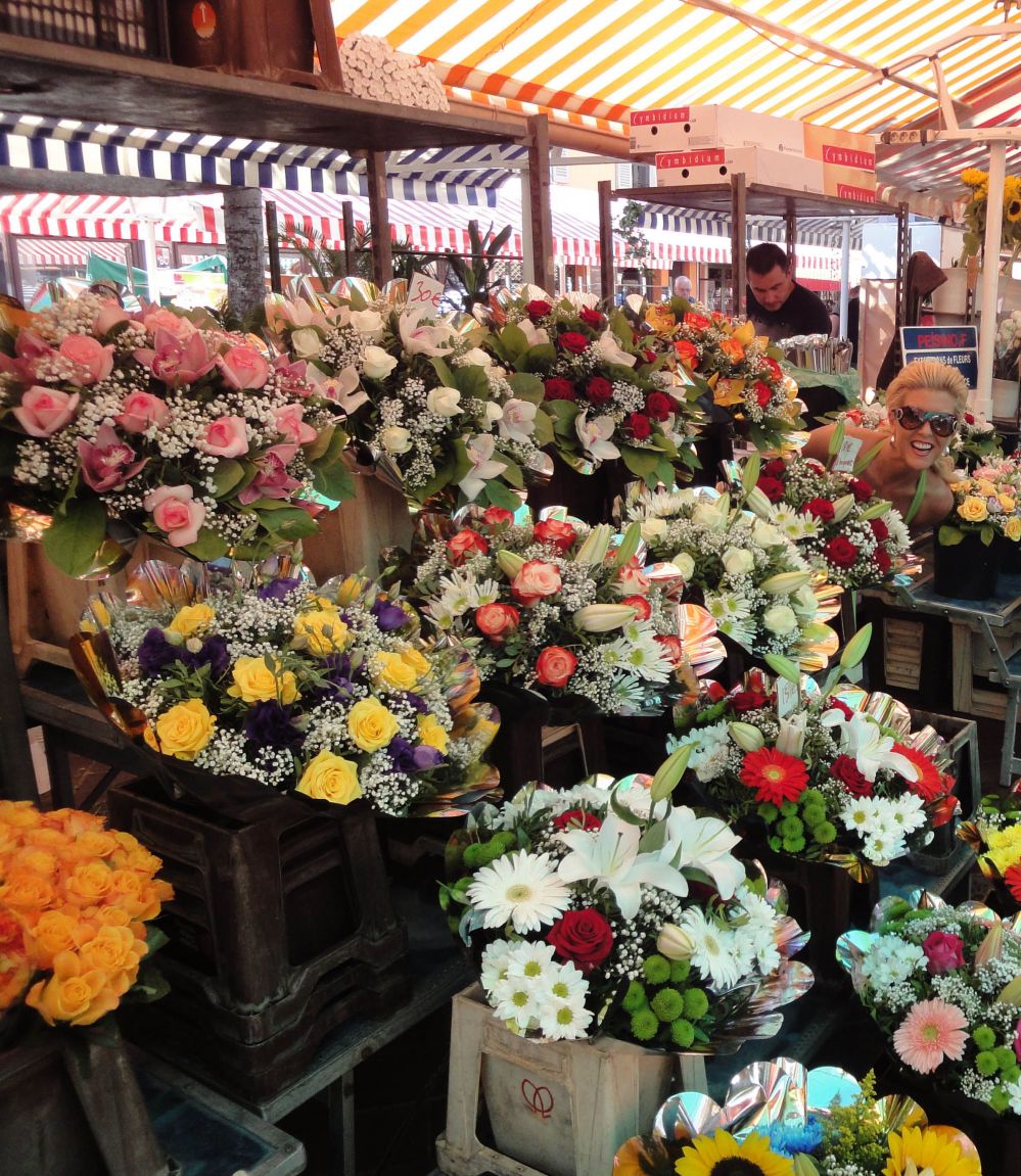 街頭鮮花花店裝修效果圖