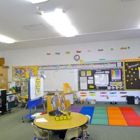 幼儿园教室led天花灯图片效果