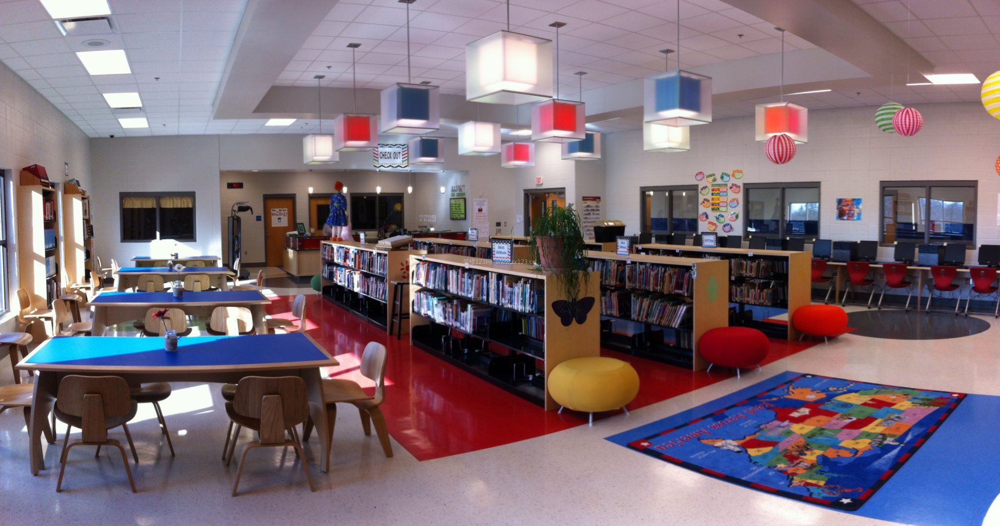 幼儿园图书馆书架装饰效果图片