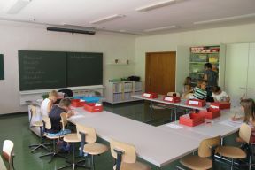 幼兒園室內(nèi)效果圖 現(xiàn)代風(fēng)格