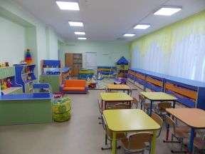 幼兒園裝飾教室桌椅布置設(shè)計效果圖