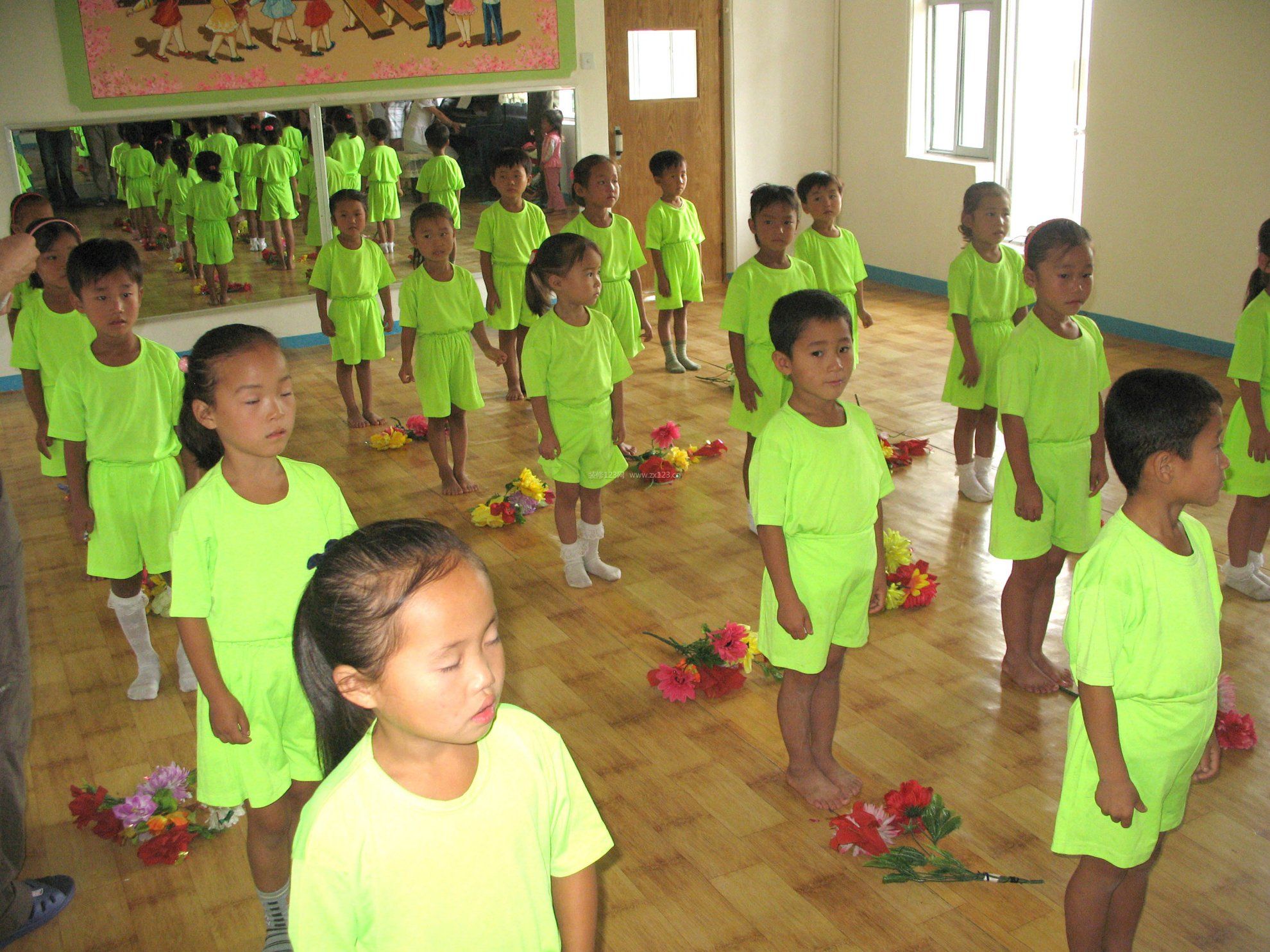 專業(yè)幼兒園裝修中班環(huán)境布置圖