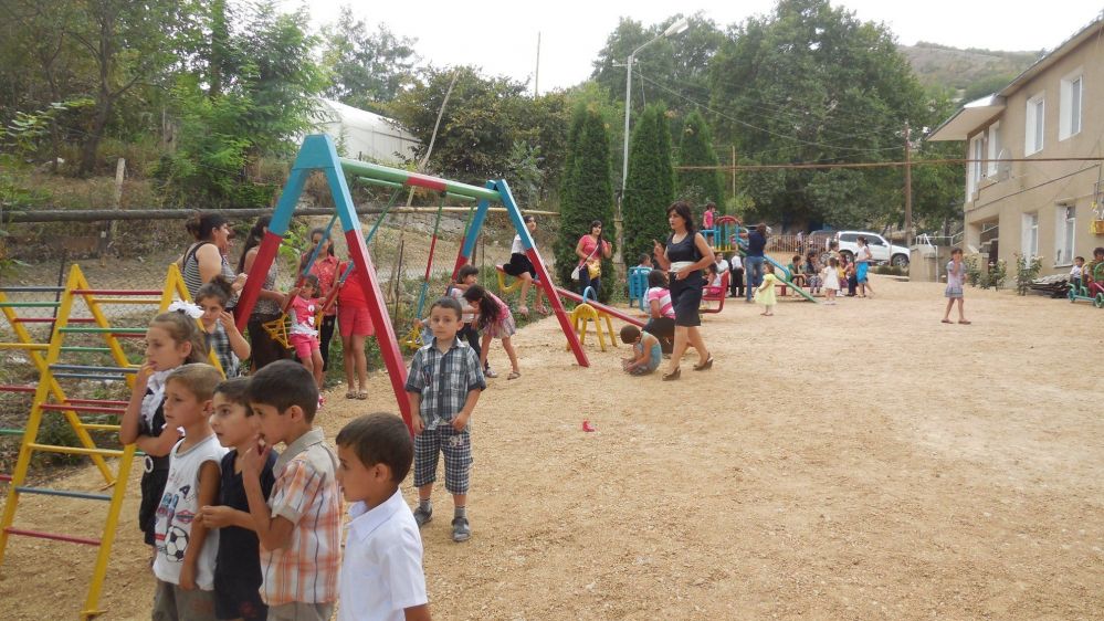 室外幼兒園專業(yè)裝修玩具圖片