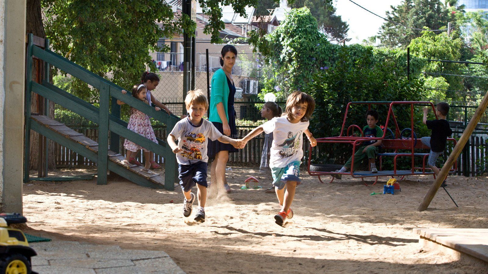 幼兒園專業(yè)裝修室外設(shè)計(jì)