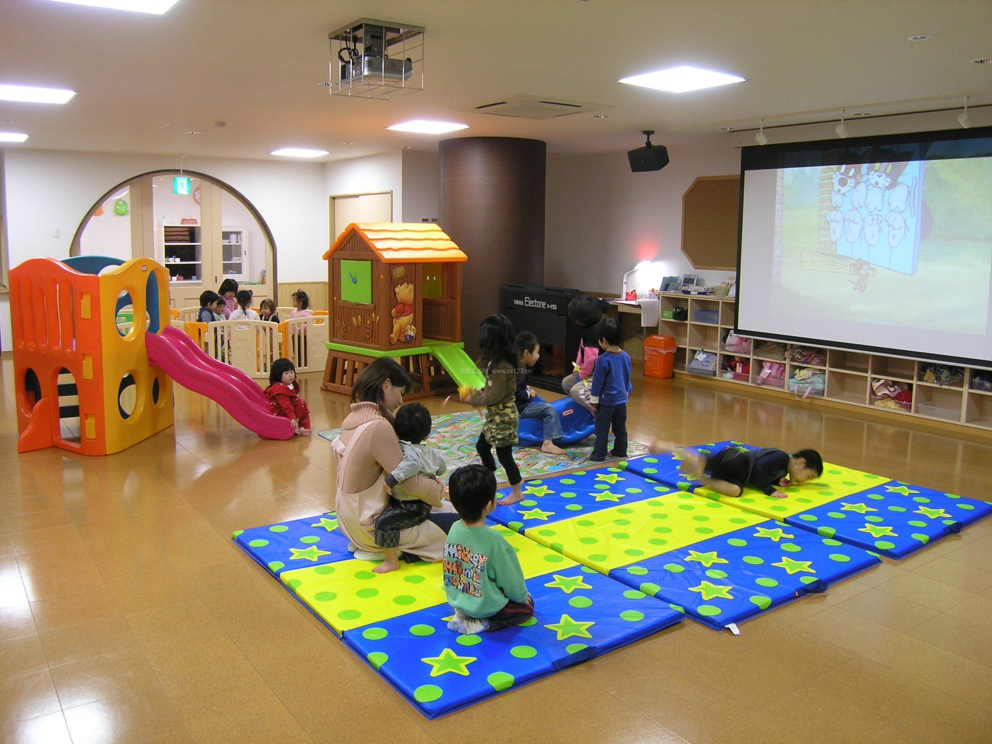 幼兒園小班環(huán)境布置裝修圖