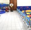幼儿园室内泛白色地砖装修效果图片