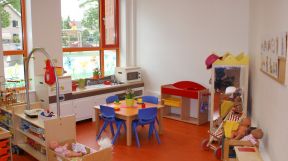 幼儿园环境装修 幼儿园地板装修效果图