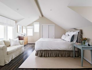 美式复式楼阁楼卧室设计装修效果图