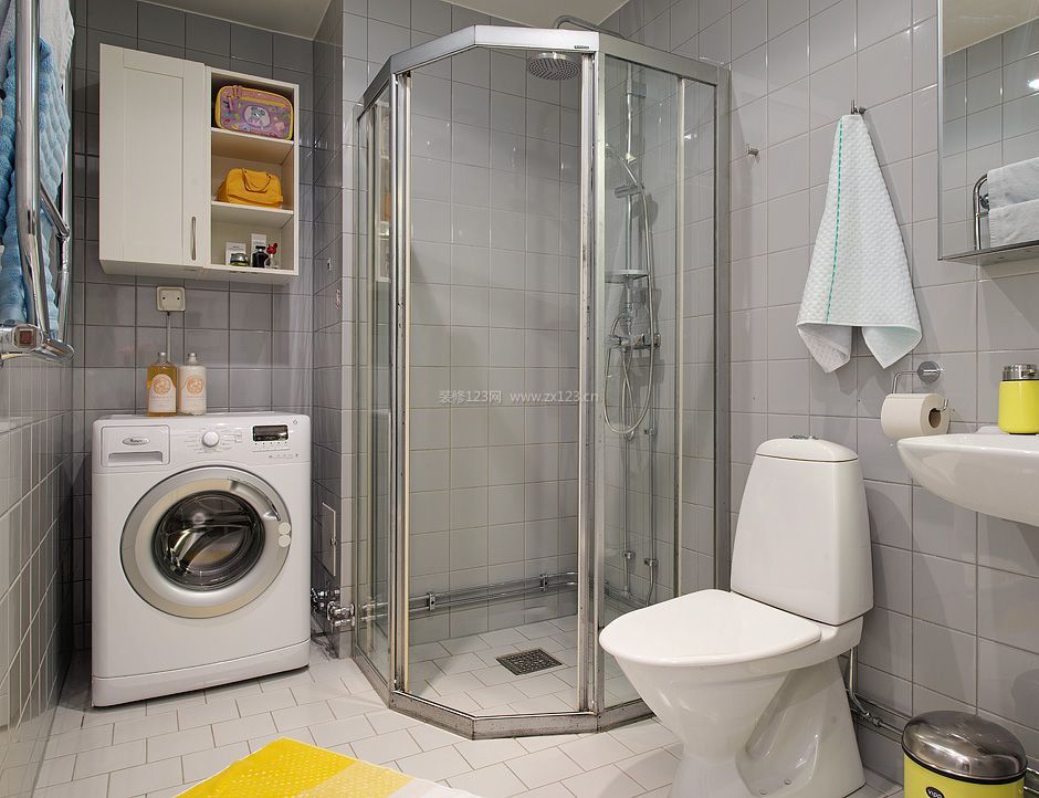现代家装风格整体淋浴房装修效果图片