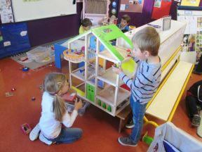 高端幼儿园装修 幼儿园地板装修效果图