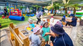 幼兒園室外裝修效果圖  