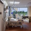 医院单人病房浅棕色木地板装修效果图片