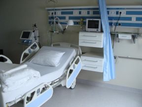 高档现代医院病房装修效果图片