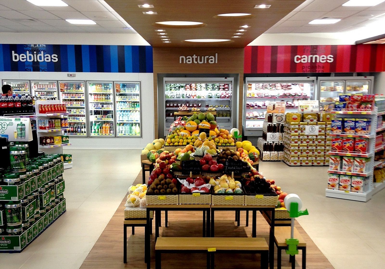水果超市室内装饰图片