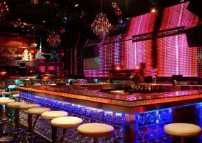 大型现代酒吧灯光设计效果图片