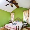 90后女生卧室风格绿色墙面装修效果图片