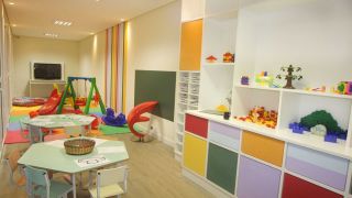 现代简约幼儿园地板装修效果图样板间
