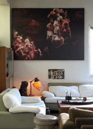 小户型客厅沙发背景墙挂画效果图