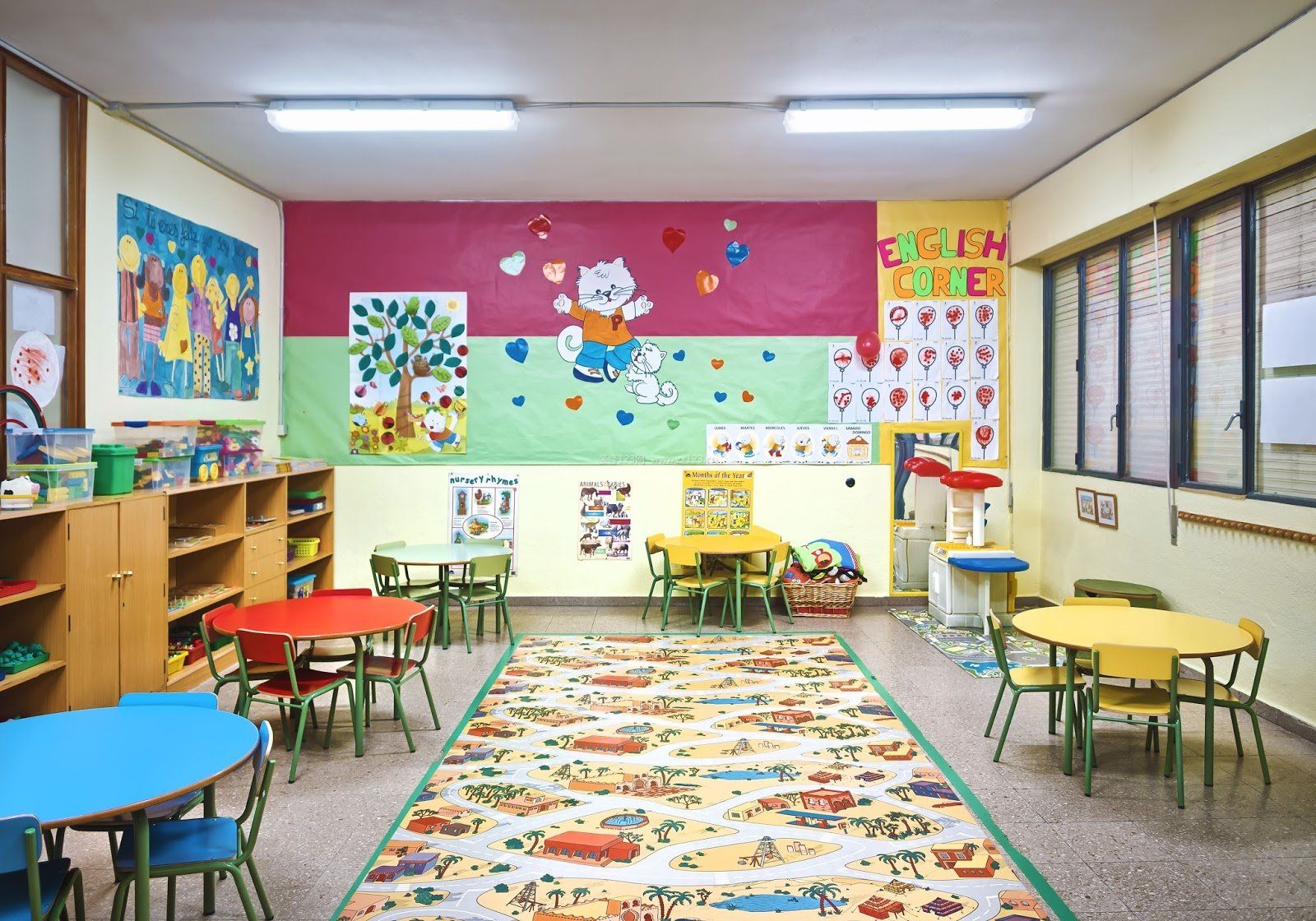 简约现代幼儿园墙面布置装修效果图图片