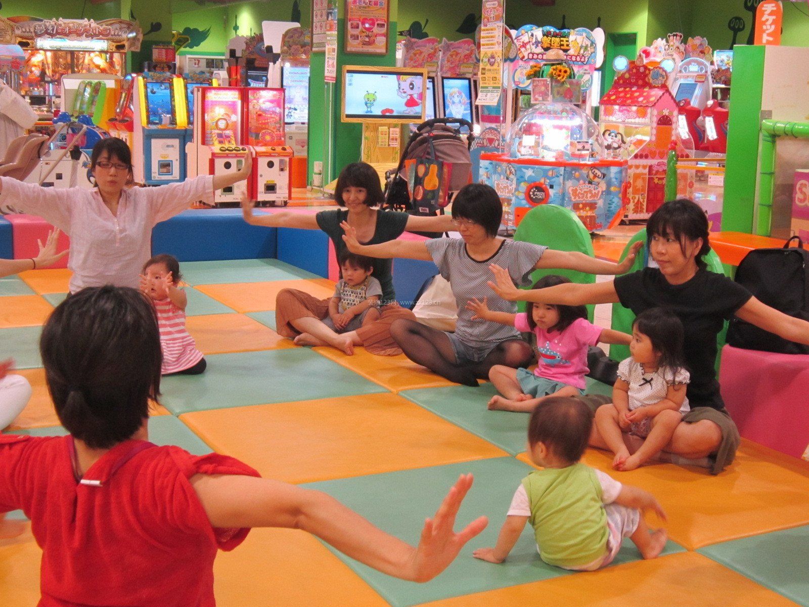 幼兒園中班教室環(huán)境布置裝修